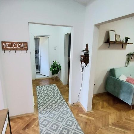 Inner City Two Bedroom Apartment Skopje Eksteriør billede