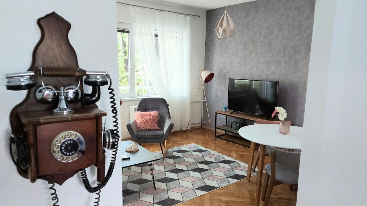 Inner City Two Bedroom Apartment Skopje Eksteriør billede