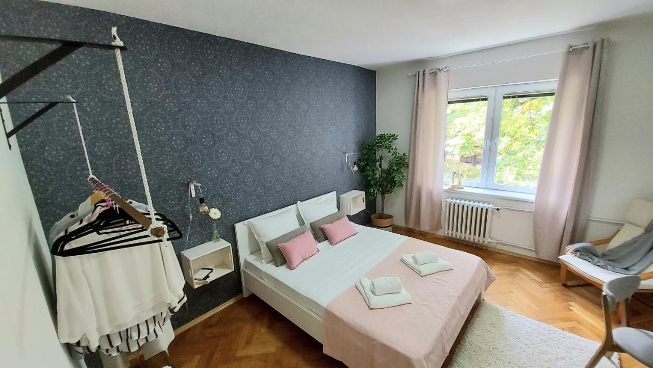 Inner City Two Bedroom Apartment Skopje Eksteriør billede