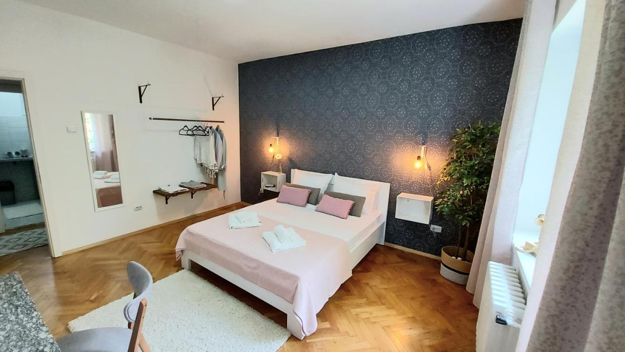 Inner City Two Bedroom Apartment Skopje Eksteriør billede